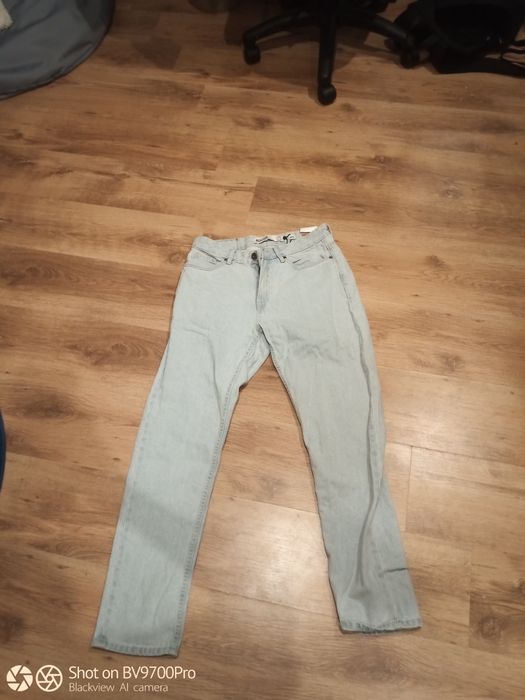 Spodnie jeansy 30/32