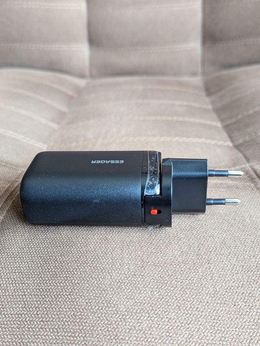 Зарядний пристрій Essager Gan Travel Charger 65W