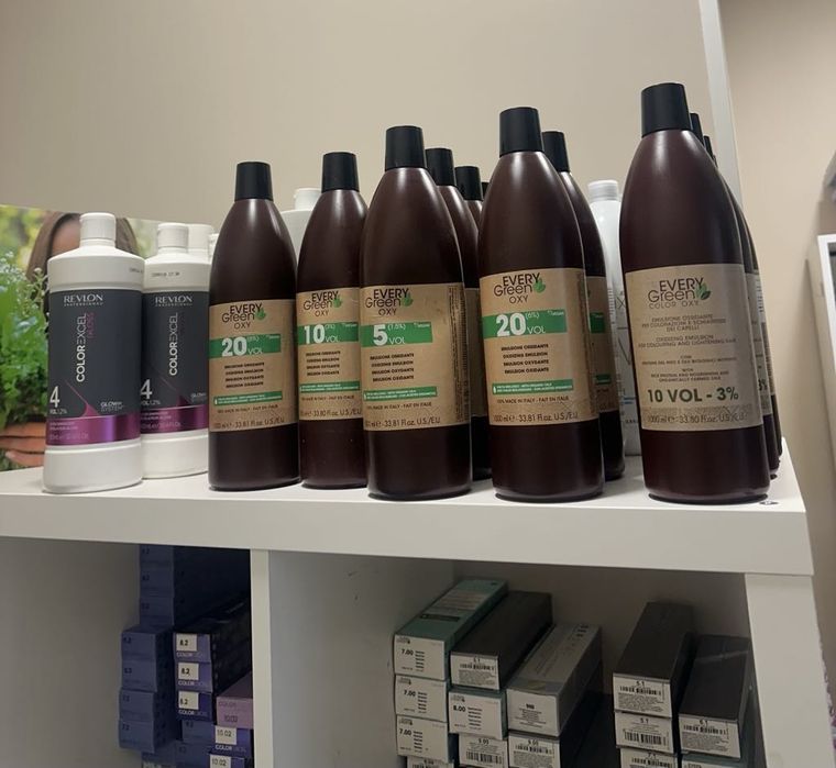 Sprzedam farby do włosów