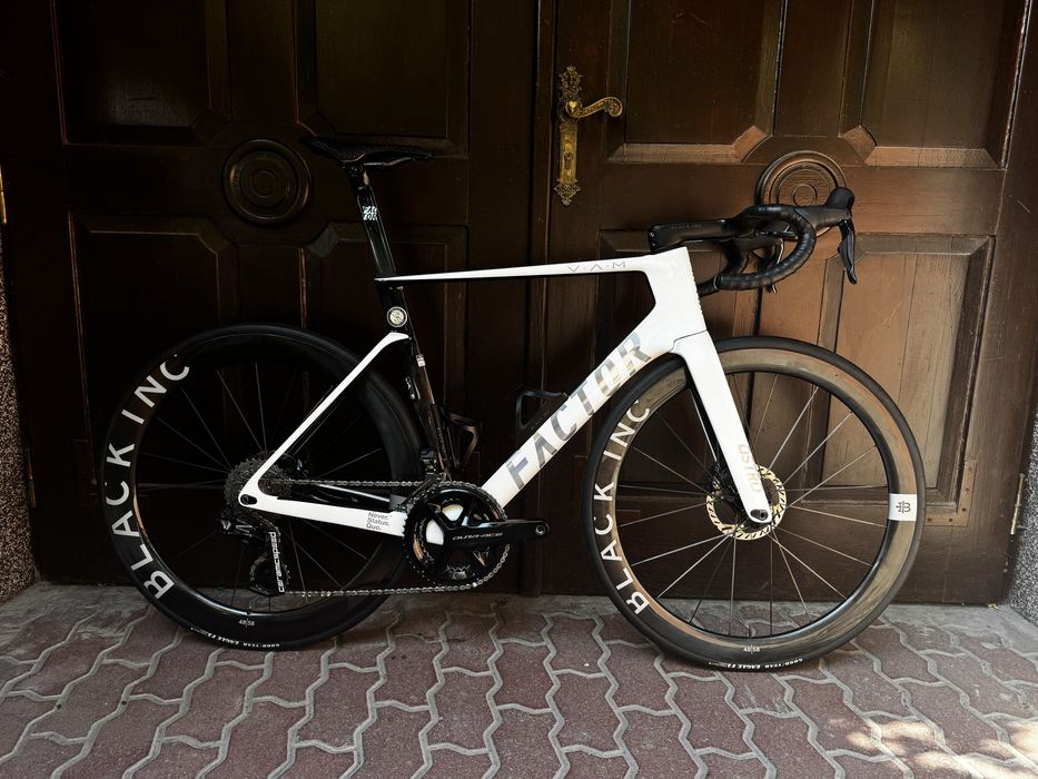 Factor Ostro VAM v2 Pearl White r. 56 Dura Ace R9250 Di2