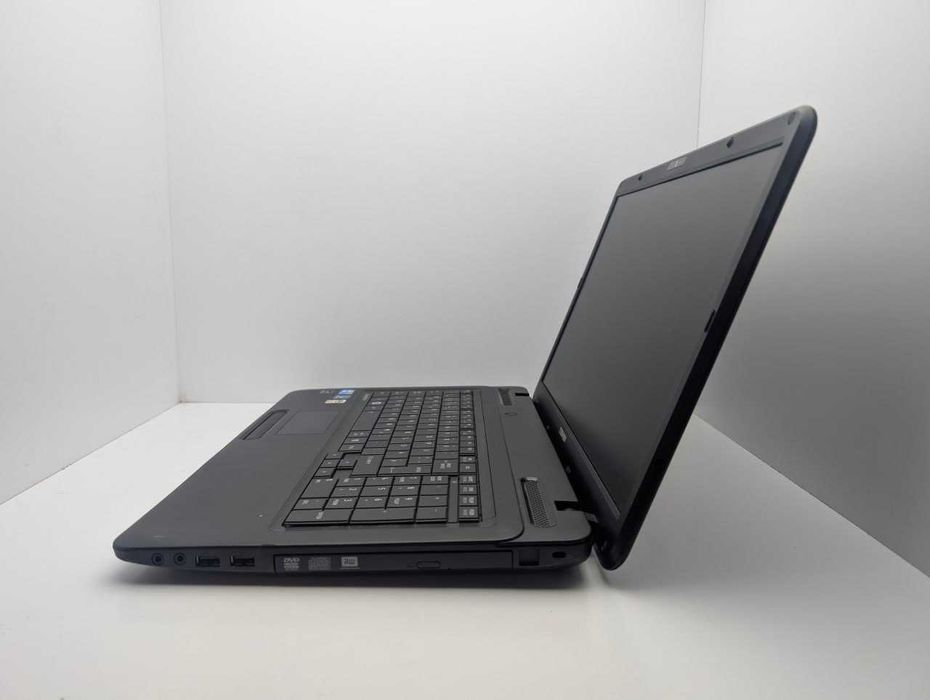 TOSHIBA L670 i3-380M DDR3-6gb HDD-640gb Intel HD Graphics 17.3''