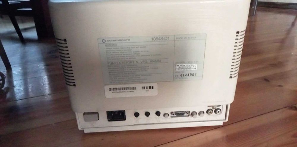 Komputer Commodore 64 C