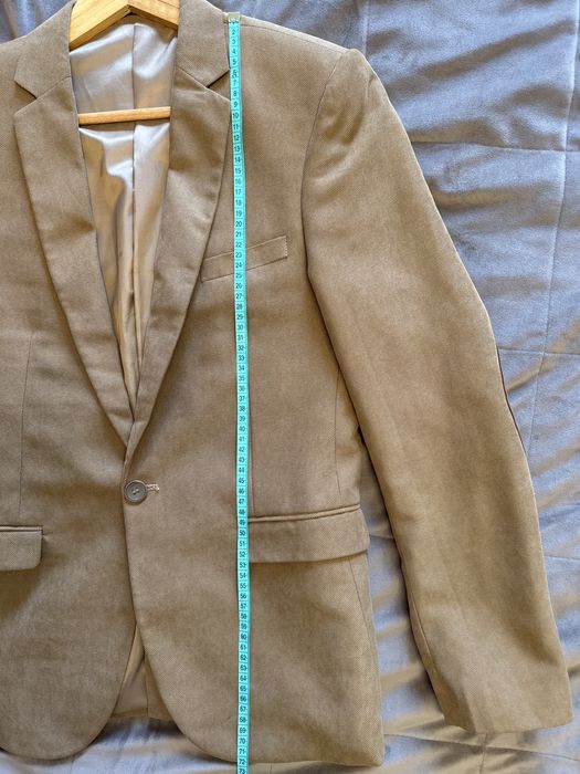 Приталений піджак