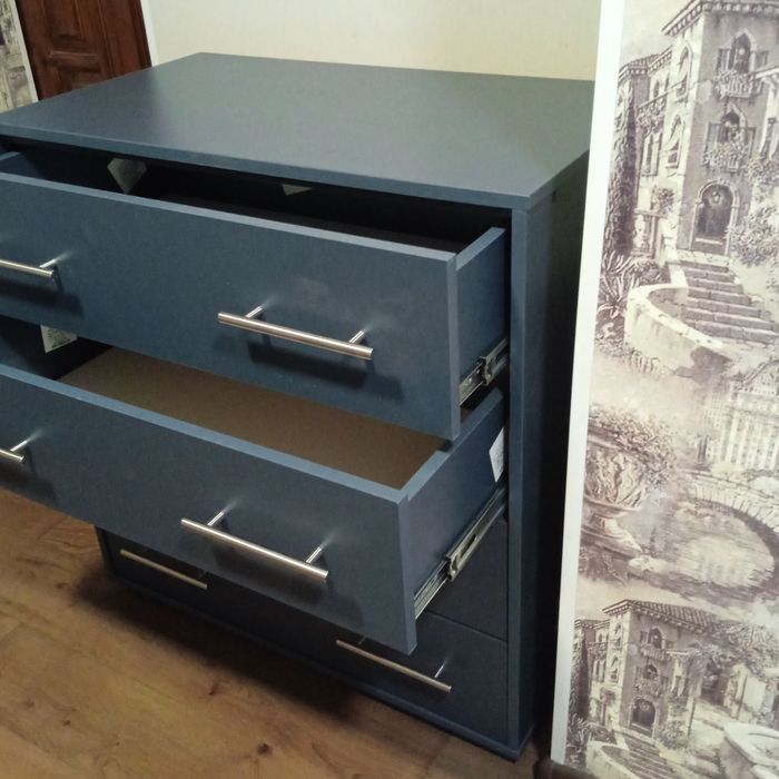 Продажа комодів, на чотири шухляди,