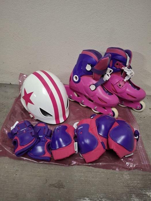 Patins em linha de menina, capacete e proteções