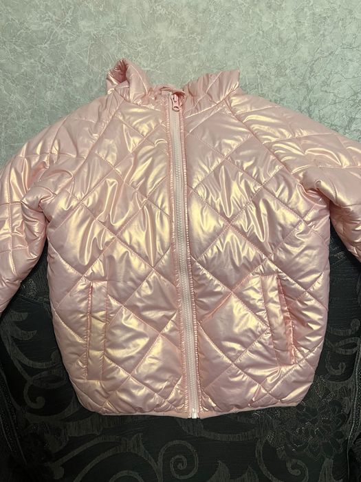 Весняна куртка для дівчинки