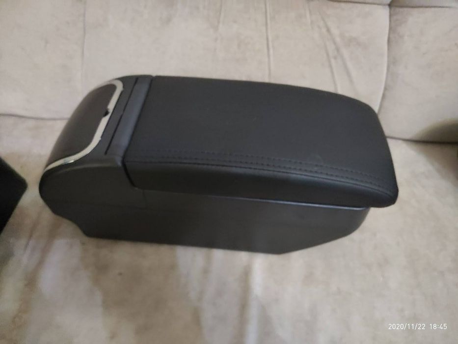 Подлокотник Kia K2, kia rio 3 2011-2019