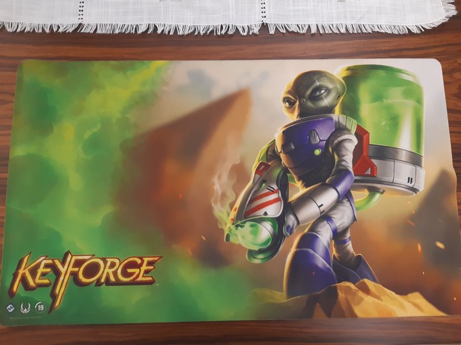 2 Playmats keyforge