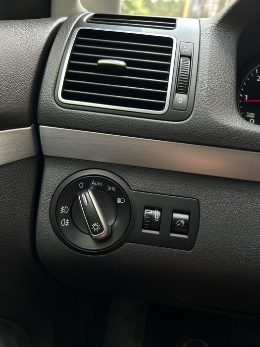 Volkswagen touran 2015 2.0 tdi автомат