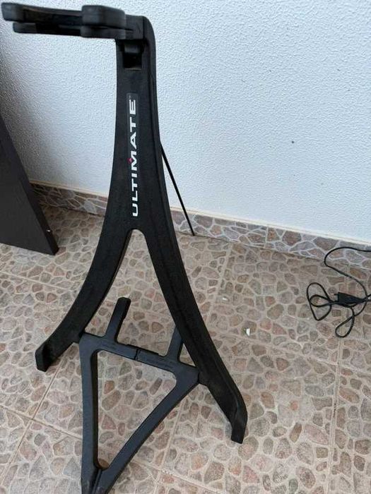 Ultimate ML29B Axcel Foldable Guitar Stand