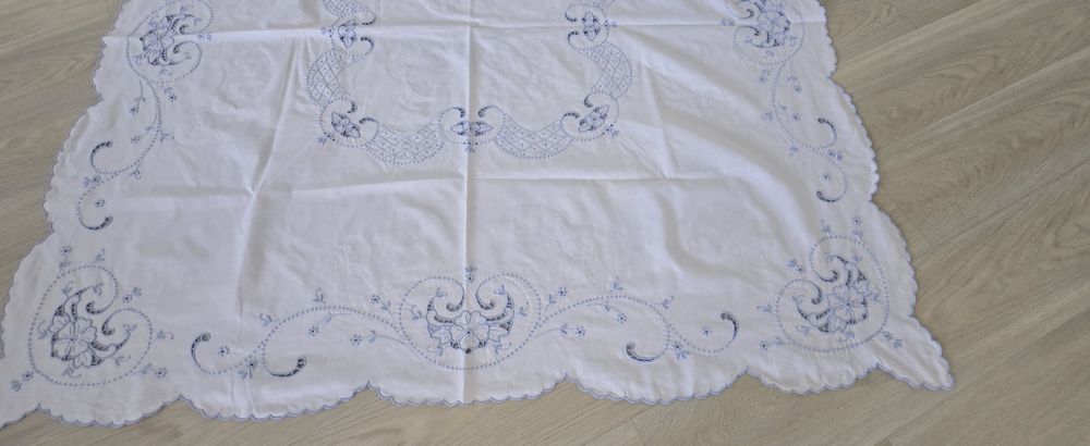 Toalhas de Mesa Bordado da Madeira 140x140