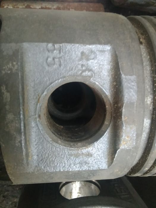 Кільця вкладиші пальці поршень 92мм 83мм 72мм УАЗ ГАЗ 69 51 52 53 ПД10