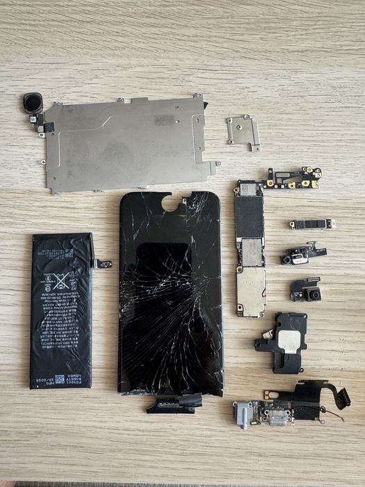 Telefon I phone Iphone 6 na wszystkie części bez wyświetlacza