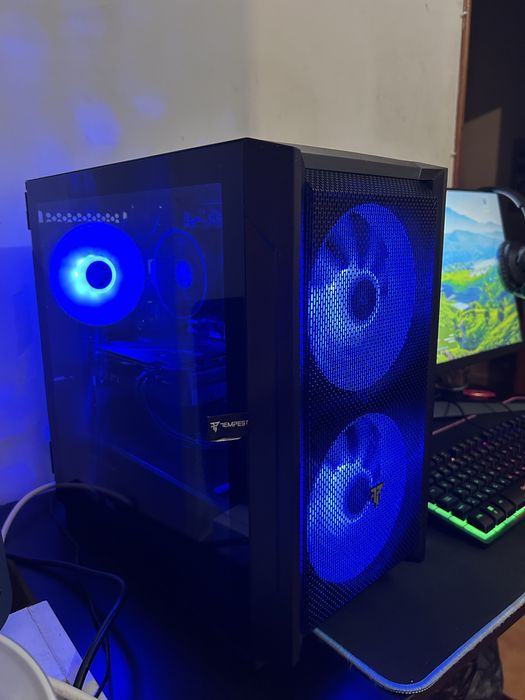 PC gamer completo em muito bom estado.