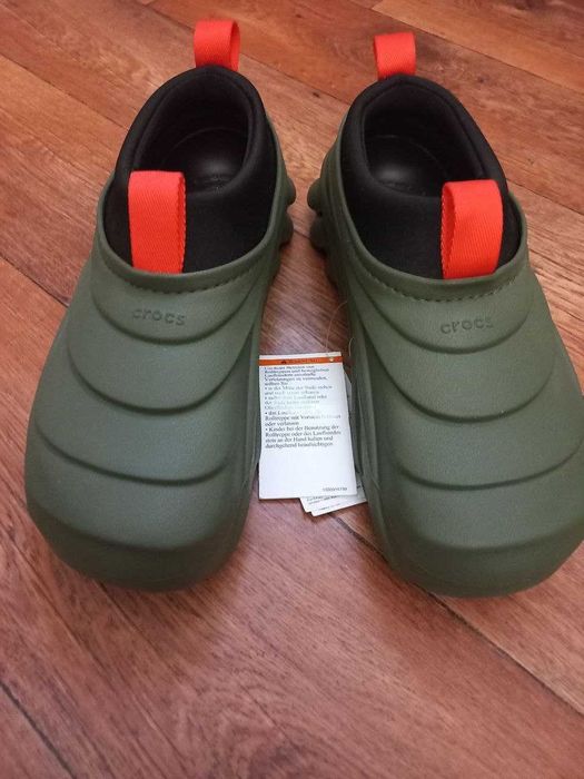 Черевики напівчоботи Crocs M6W8