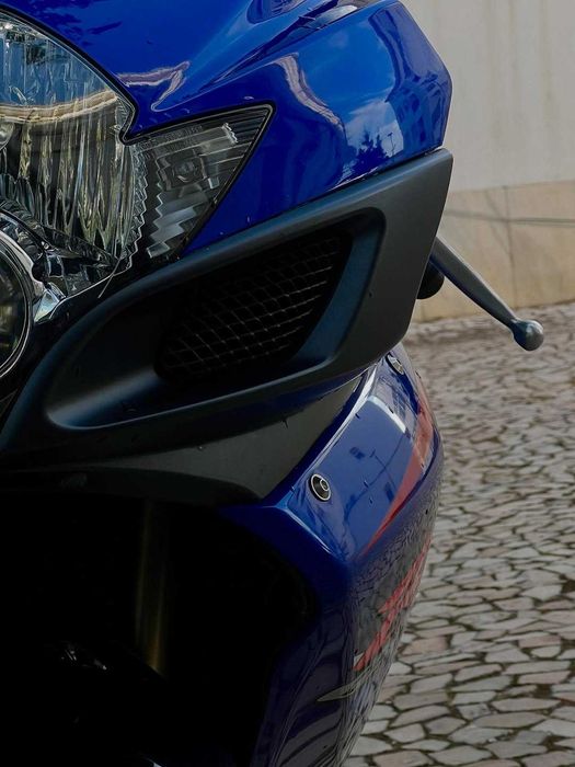 Suzuki GSXR 600 k7