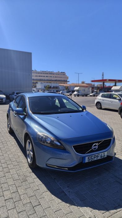 Volvo V40 D2 2015