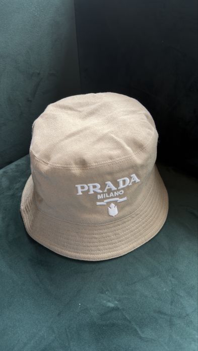 Prada понама нова