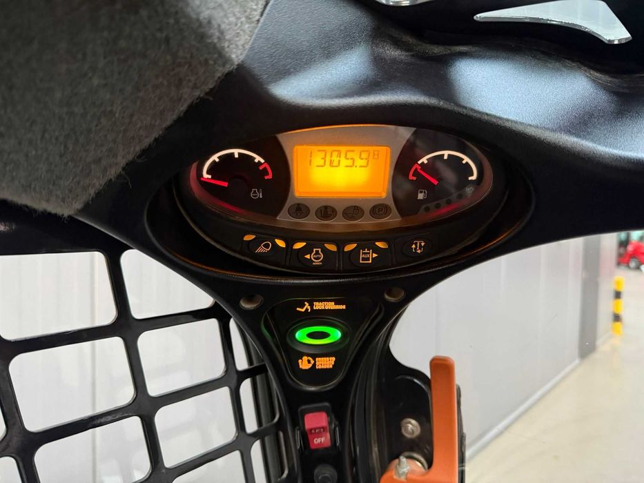 Bobcat T590   – Excelente Estado (Como Nova)