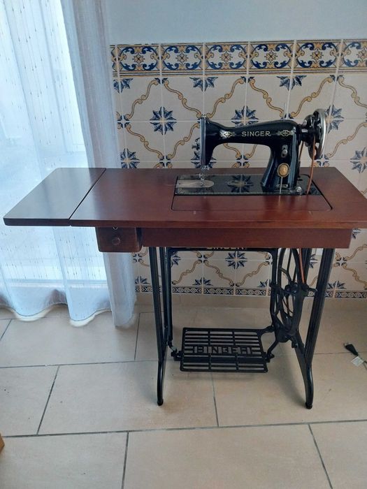 Máquina de costura Singer de 1956 restaurada