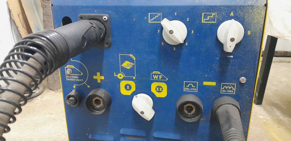 Spawarka , migomat 410 amper marki MAGYS