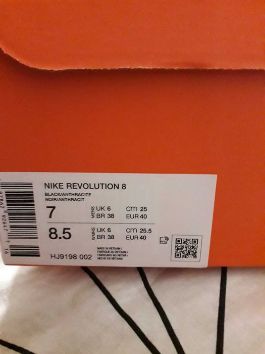 Ténis Nike revolution 8 - Nº 40 (Como novos) usados 2 vezes.