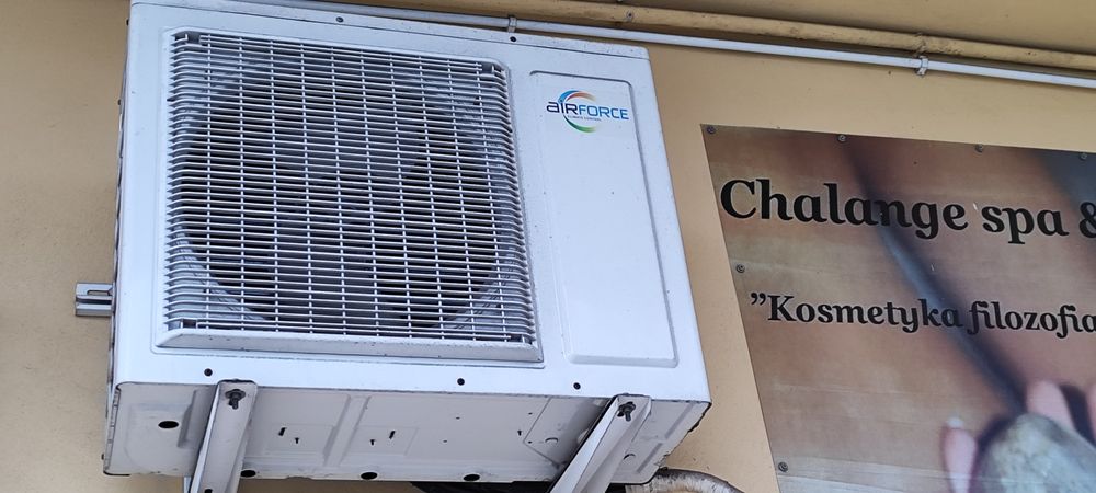 Klimatyzacja 100% sprawna  po serwisie