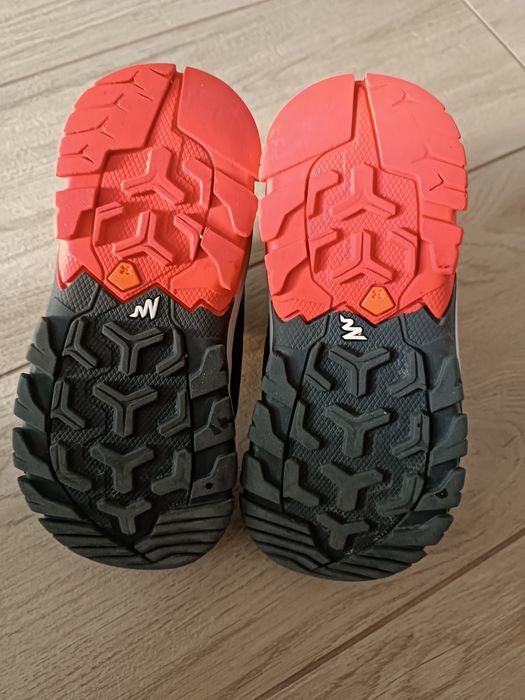 Buty turystyczne dla dzieci Quechua Crossrock Mid wodoodporne