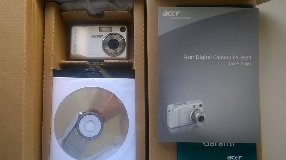 Acer CS 5531 Digital Camera