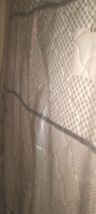 Sommier + colchão de visco elástico!