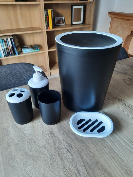 Conjunto Casa de Banho