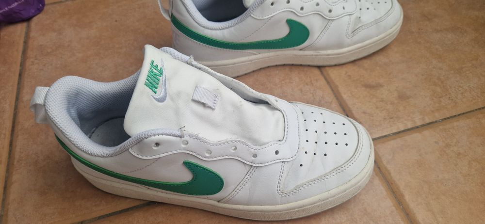 Nike Verde e Branco Mulher Tamanho 38