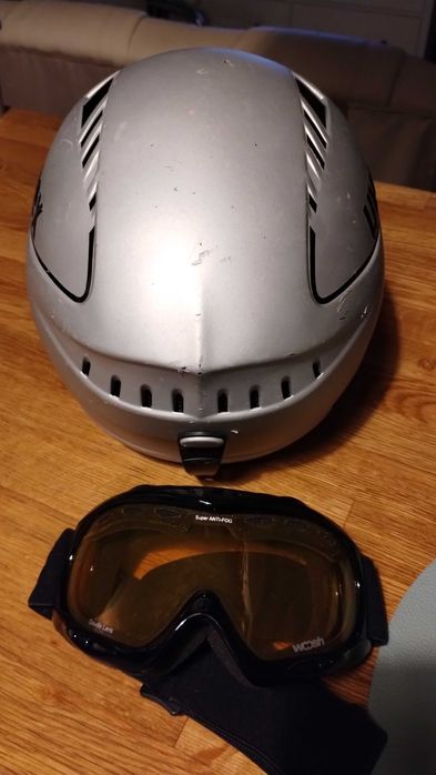 Kask narciarski +gogle dziecięcy Uvex