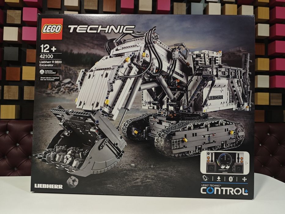 Конструктор LEGO Technic 42100 Екскаватор Liebherr R 9800