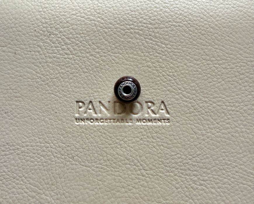 Pandora charms drewniany Acapu unikat