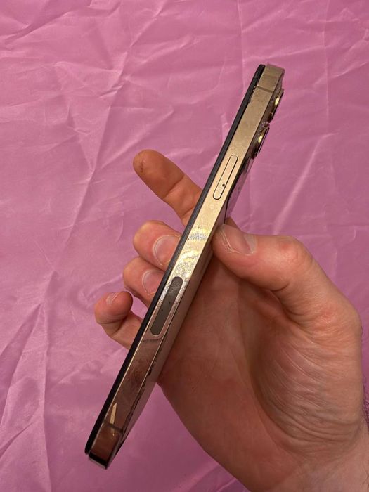 iPhone 12 Pro Max під ремонт