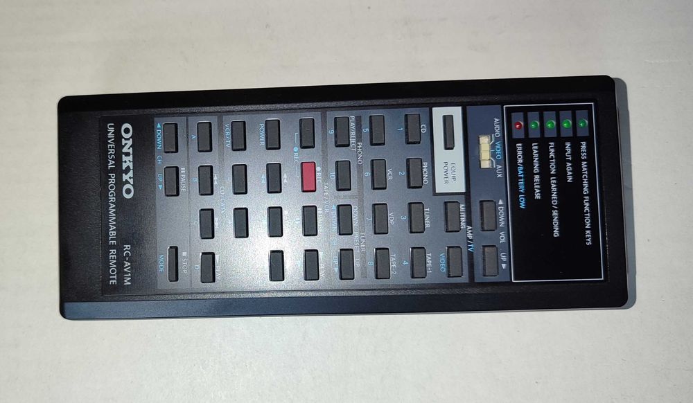 Pilot Onkyo RC-AV 1M - uniwersalny, programowalny, super stan!