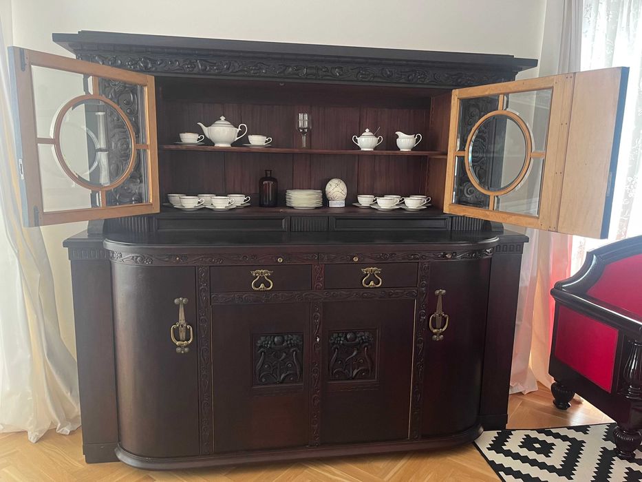 Stary drewniany kredens antyk