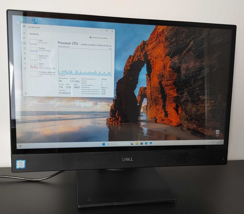Komputer AIO DELL Optiplex 5270 / Intel Core i5-9500 / 16 GB DDR4 / 240 GB SSD / Klawiatura i Mysz Logitech / Windows 11 /