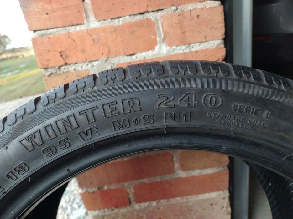 Opony Pirelli 255/40/18