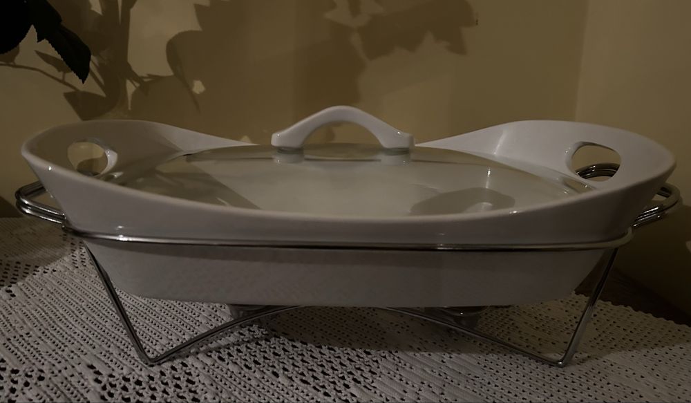 Assadeira de cerâmica