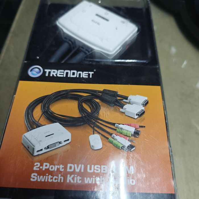 KVM Trendnet DVI