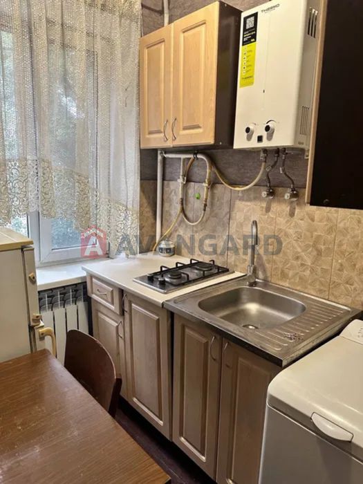 Продаж 2 кімнатної квартири в у зручній локації