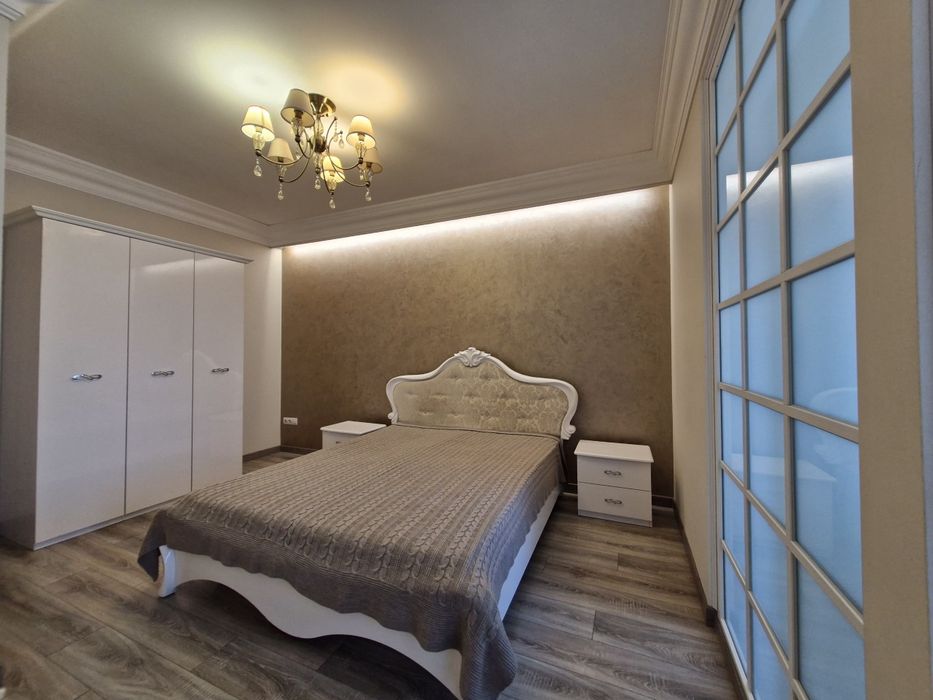 Квартира з ремонтом та меблями у ЖК Британія Hall — 60 м.кв.