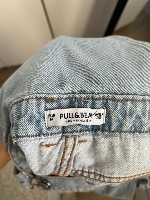 Ogrodniczki krótkie spodenki na szelkach damskie Pull&Bear M