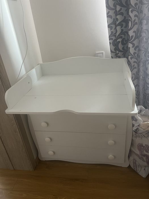 Дитячий пеленальний комод