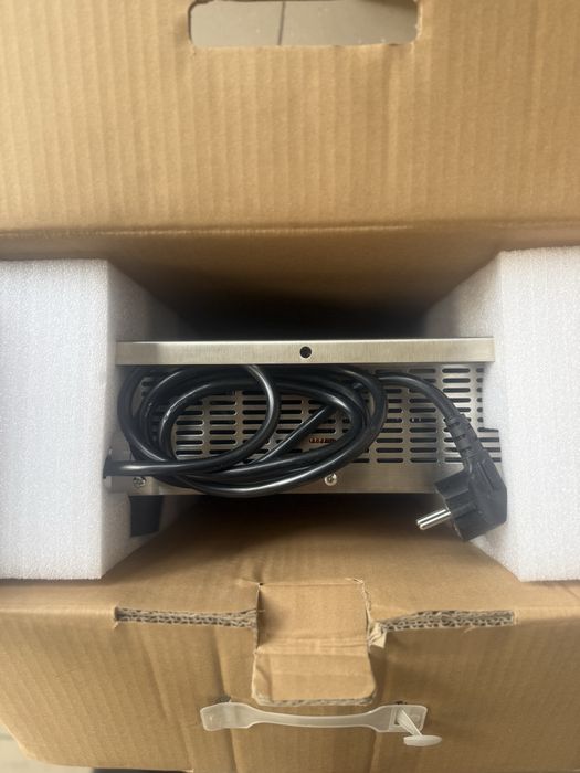 Професійна Індукційна Плита Нова HKN-ICF35T Hurakan Німеччина