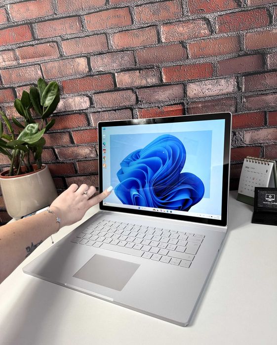 GTX 1060 6GB·Microsoft Surface Book 2·I7-8650U·16GB·SSD 256·3K touch·15"·Гарантія·Металевий·ноутбук трансформер·сенсорний·для ігор,графіки,дизайну·ТОП
