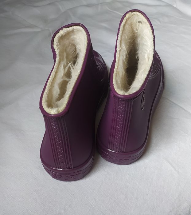 Гумові стильні ботільони з хутром