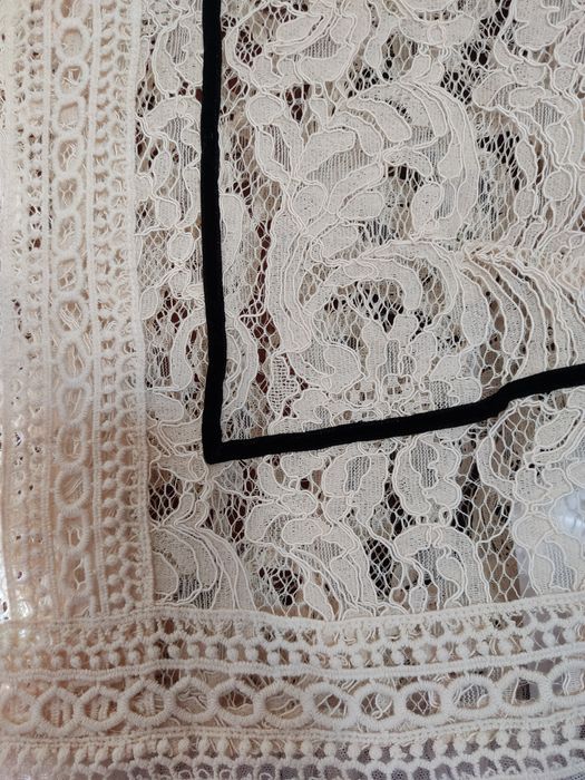 Camisa de renda Silvian Heach